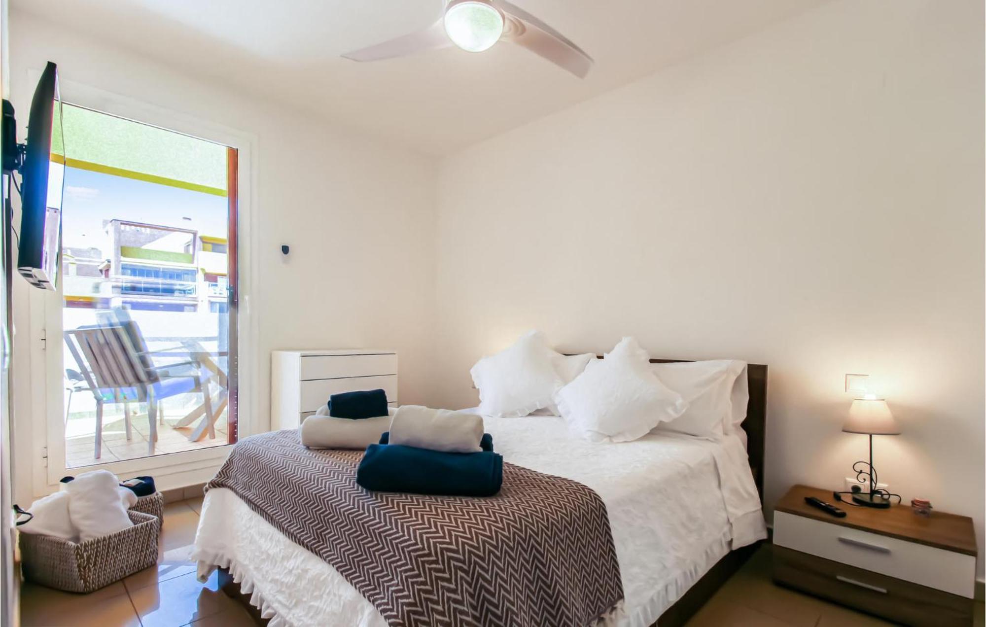 Awesome Apartment In Orihuela With Kitchen 플라야 플라멩카 외부 사진