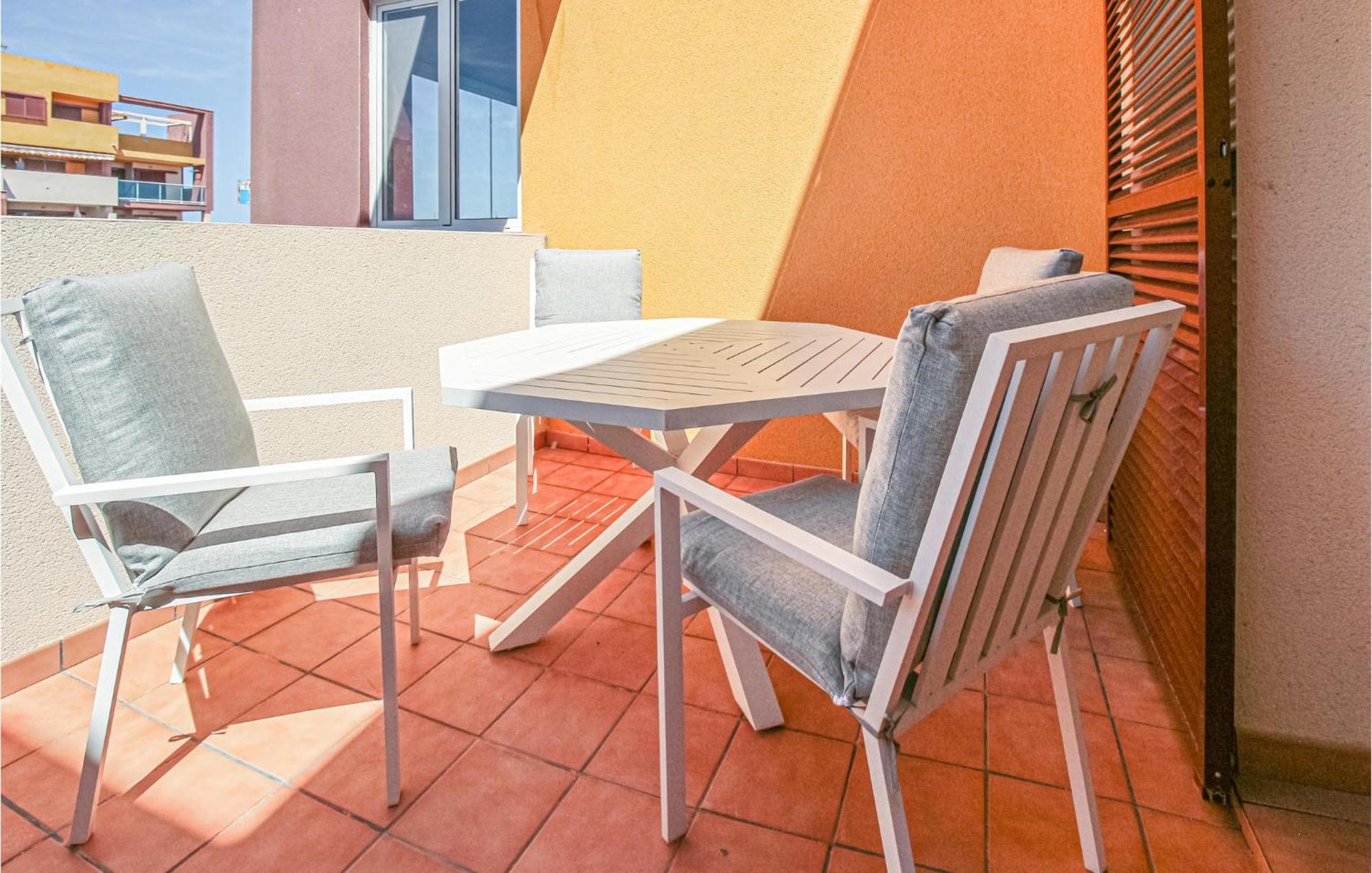 Awesome Apartment In Orihuela With Kitchen 플라야 플라멩카 외부 사진