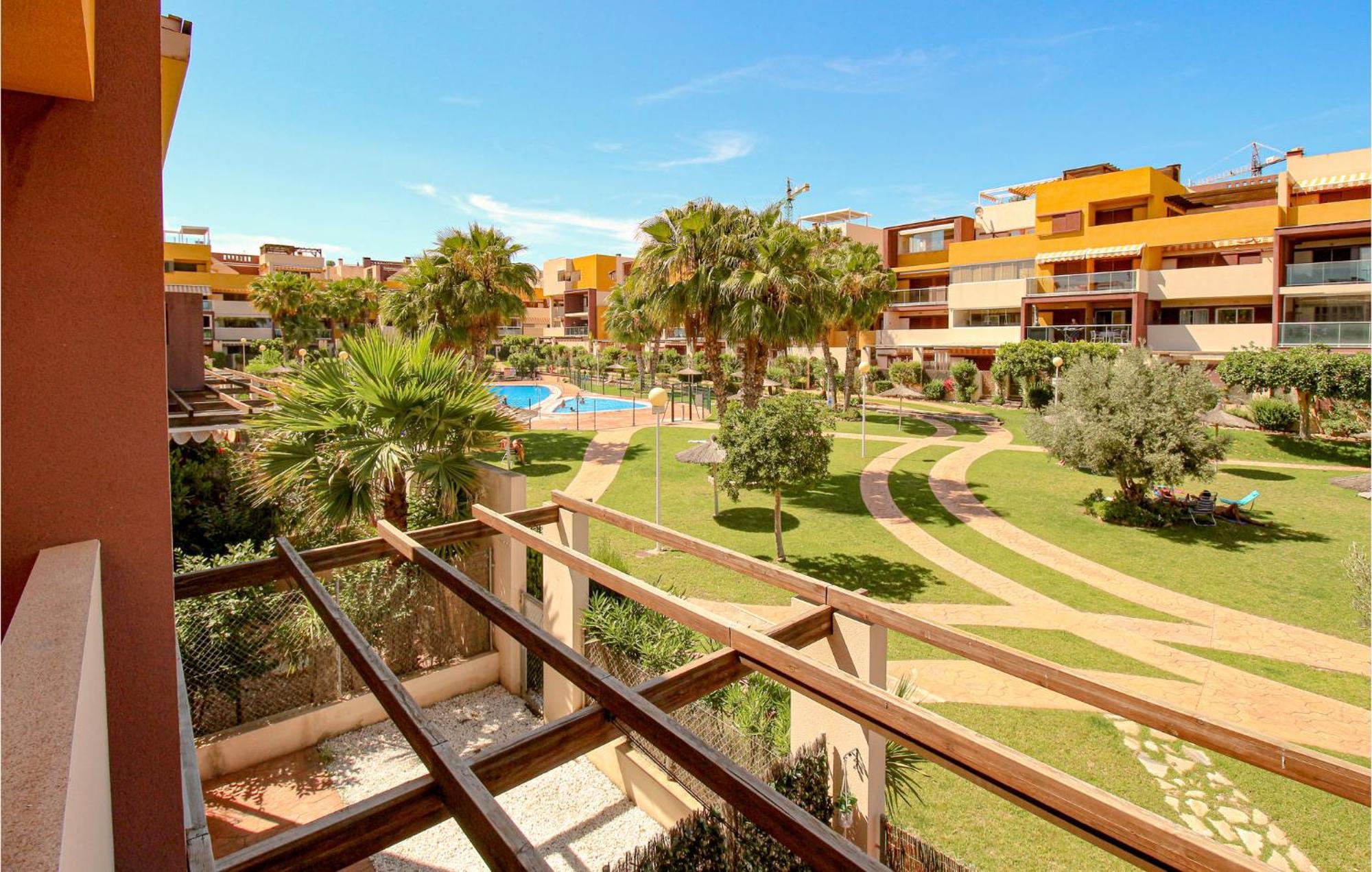 Awesome Apartment In Orihuela With Kitchen 플라야 플라멩카 외부 사진