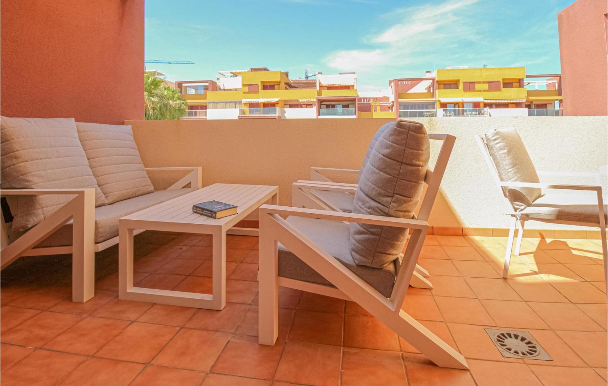 Awesome Apartment In Orihuela With Kitchen 플라야 플라멩카 외부 사진