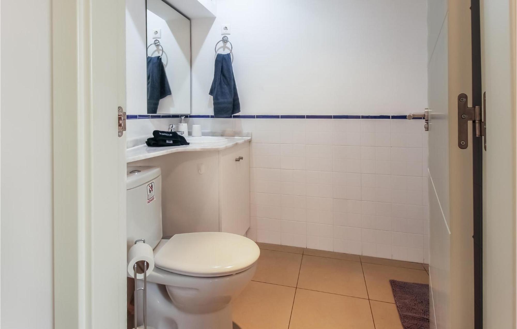 Awesome Apartment In Orihuela With Kitchen 플라야 플라멩카 외부 사진
